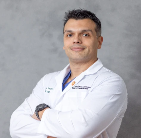 Dr. Carlos Sanchez